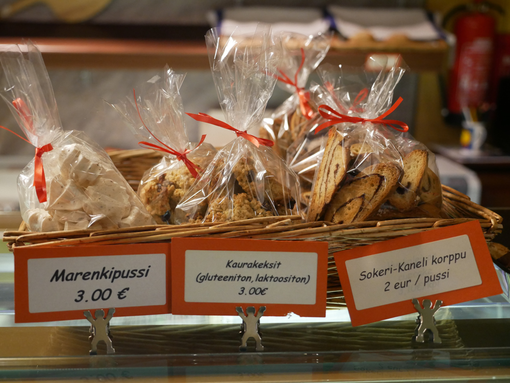 北欧らしいアップサイクルなおやつ「シナモンロールのラスク」