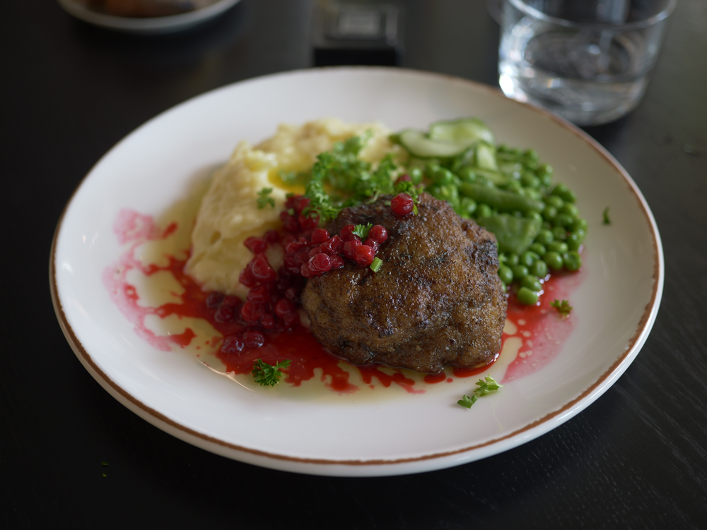 『SPILL（スウェーデン語で廃棄物やゴミの意味）』と名づけられたスウェーデンのレストランのランチ