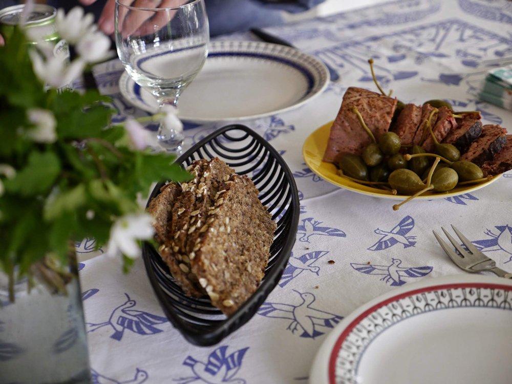 北欧の友人宅で普段使いされている素敵な食器たち