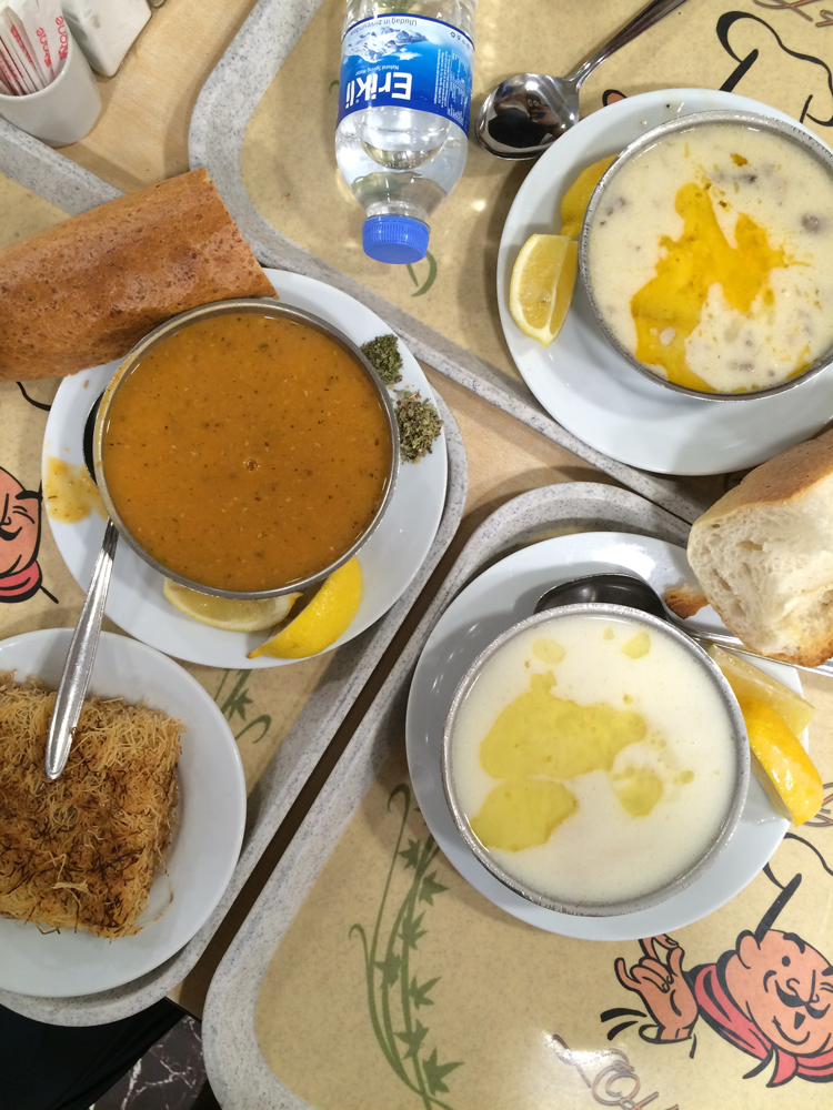 ルコのみそ汁と言われる定番「レンズ豆のスープ」